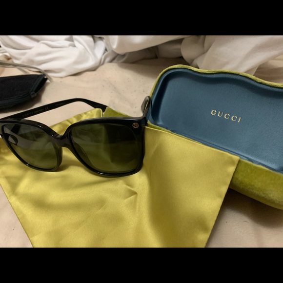 Gucci sunglasses - Picture 3 of 3